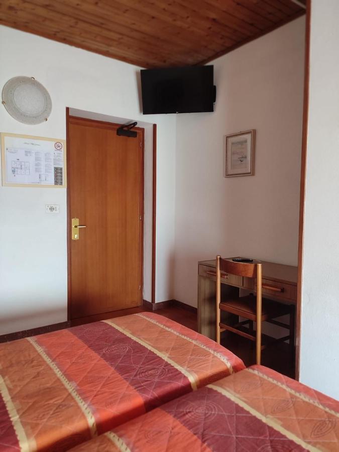 Albergo Villa Mimosa Torbole Sul Garda Exterior photo