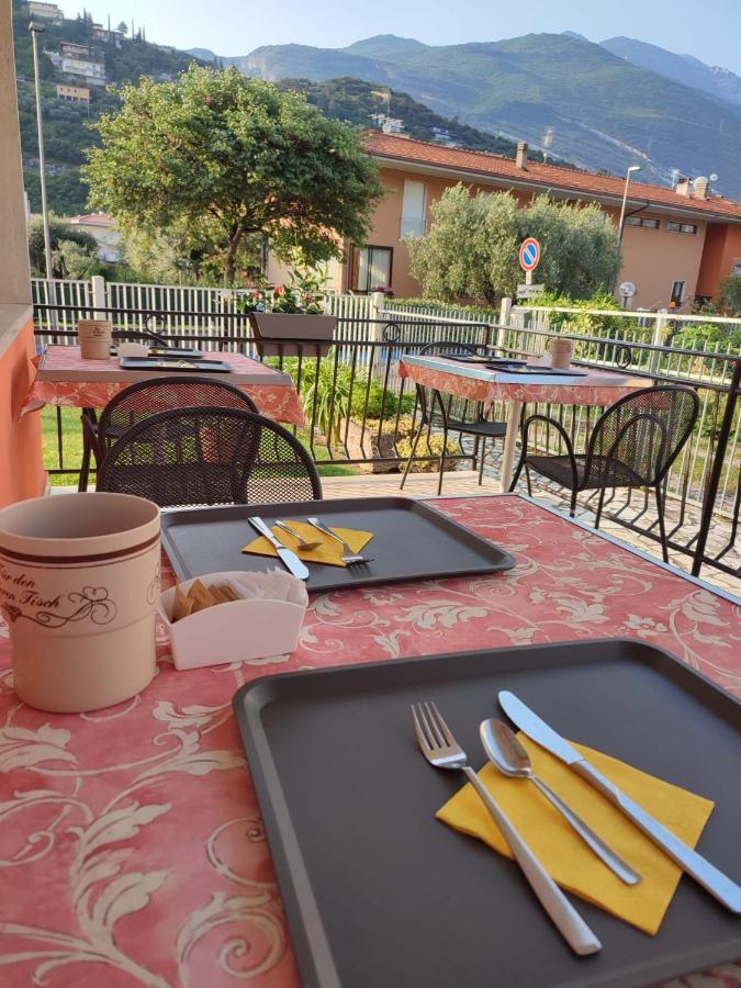 Albergo Villa Mimosa Torbole Sul Garda Exterior photo