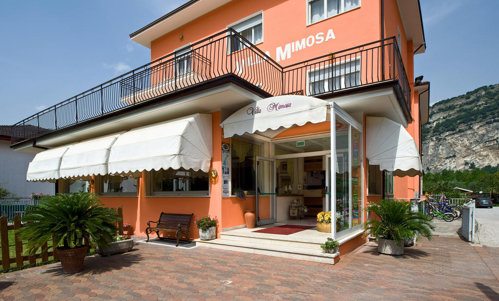 Albergo Villa Mimosa Torbole Sul Garda Exterior photo
