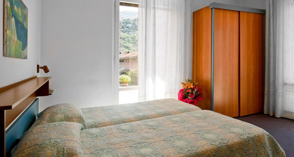 Albergo Villa Mimosa Torbole Sul Garda Room photo
